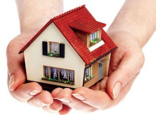 买房过户的流程是怎样的？办理房产过户时应注意哪些关键步骤？