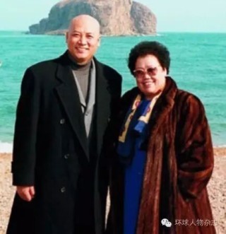 “猪八戒”马德华将送别陈丽华：大姐非常好非常有爱心，各方面都非常优秀，她为紫檀事业作出很大贡献，她的离去让我们很悲痛