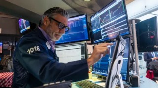 尾盘：美股涨幅扩大 纳指上涨超500点