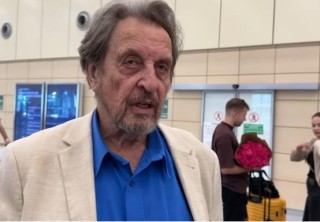 敏感时刻，马斯克父亲在莫斯科表态：儿子与特朗普的“口水仗”是个错误