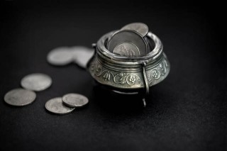 怎样比较黄金白银储备量？两者谁多谁少有何影响？