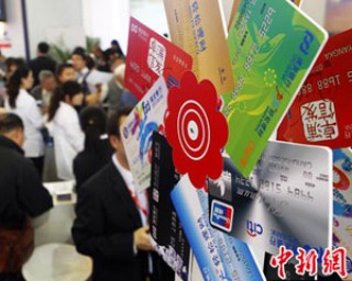 银行的基金产品的托管银行有什么作用？