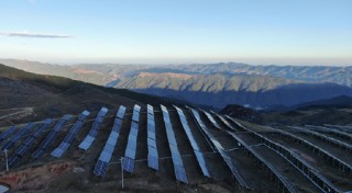 光伏再迎“寒冬”：多家央国企退场，风电成新能源新宠？ | 能见派