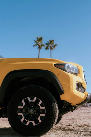 正确的开车步骤是什么？每个步骤的关键要点有哪些？