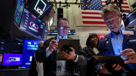 午盘:美股走低科技股领跌 纳指下跌1.6% 第2张 午盘:美股走低科技股领跌 纳指下跌1.6% 第2张