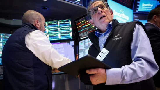 早盘：美股继续下挫 道指暴跌1300点  第1张