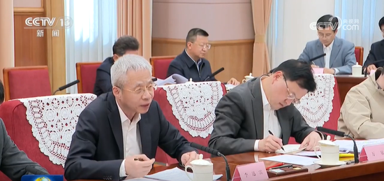 李强总理主持召开经济形势专家和企业家座谈会,参会发言的都有谁? 第2张 李强总理主持召开经济形势专家和企业家座谈会,参会发言的都有谁? 第2张