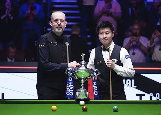 赵心童夺冠创历史！中国首位斯诺克世锦赛冠军！  第2张