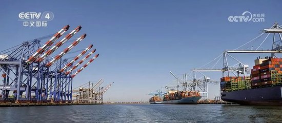 “我会盯着你”!沃尔玛将涨价,特朗普破防:怎么能怪关税,你赚了几十亿该吞下关税!更多美企加入涨价行列 第6张 “我会盯着你”!沃尔玛将涨价,特朗普破防:怎么能怪关税,你赚了几十亿该吞下关税!更多美企加入涨价行列 第6张