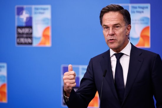 特朗普赞赏北约提高防务开支 但未明确提及关键的第五条  第2张