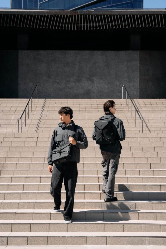 全新ROG神射手系列背包亮相:设计潮酷 收纳高效 第1张 全新ROG神射手系列背包亮相:设计潮酷 收纳高效 第1张