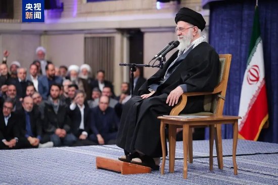 刚刚,特朗普称伊朗最高领袖已身亡!以军称打死伊朗革命卫队总司令和防长!霍尔木兹海峡被关闭 第4张 刚刚,特朗普称伊朗最高领袖已身亡!以军称打死伊朗革命卫队总司令和防长!霍尔木兹海峡被关闭 第4张