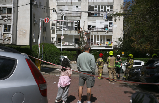 特朗普要伊朗无条件投降并拟由美国挑选该国领袖 国防巨头同意增产 第3张 特朗普要伊朗无条件投降并拟由美国挑选该国领袖 国防巨头同意增产 第3张