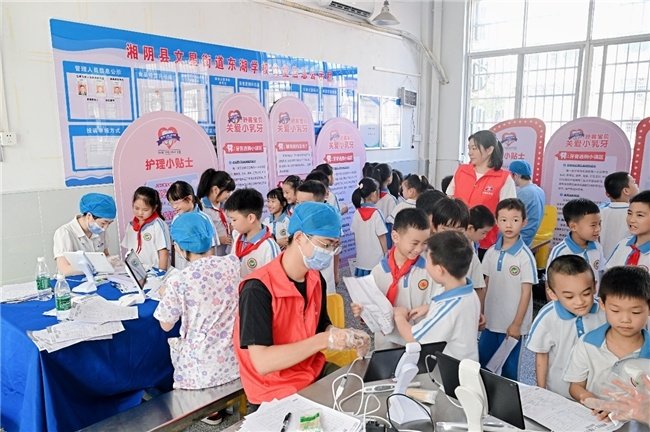 助力健康中国 守护儿童口腔健康 “舒客宝贝・关爱小乳牙科学防龋公益行动”湖南湘阴站圆满落幕 第5张 助力健康中国 守护儿童口腔健康 “舒客宝贝・关爱小乳牙科学防龋公益行动”湖南湘阴站圆满落幕 第5张