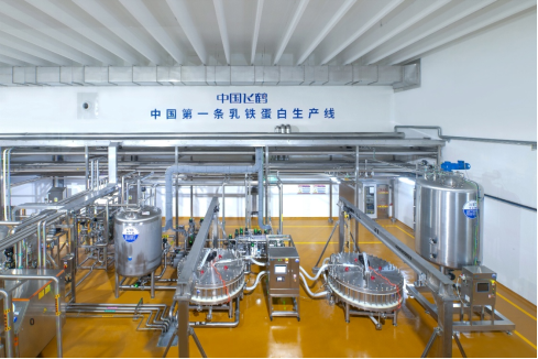 飞鹤2025年营收181.1亿元 婴配粉连续七年中国销量第一  第4张